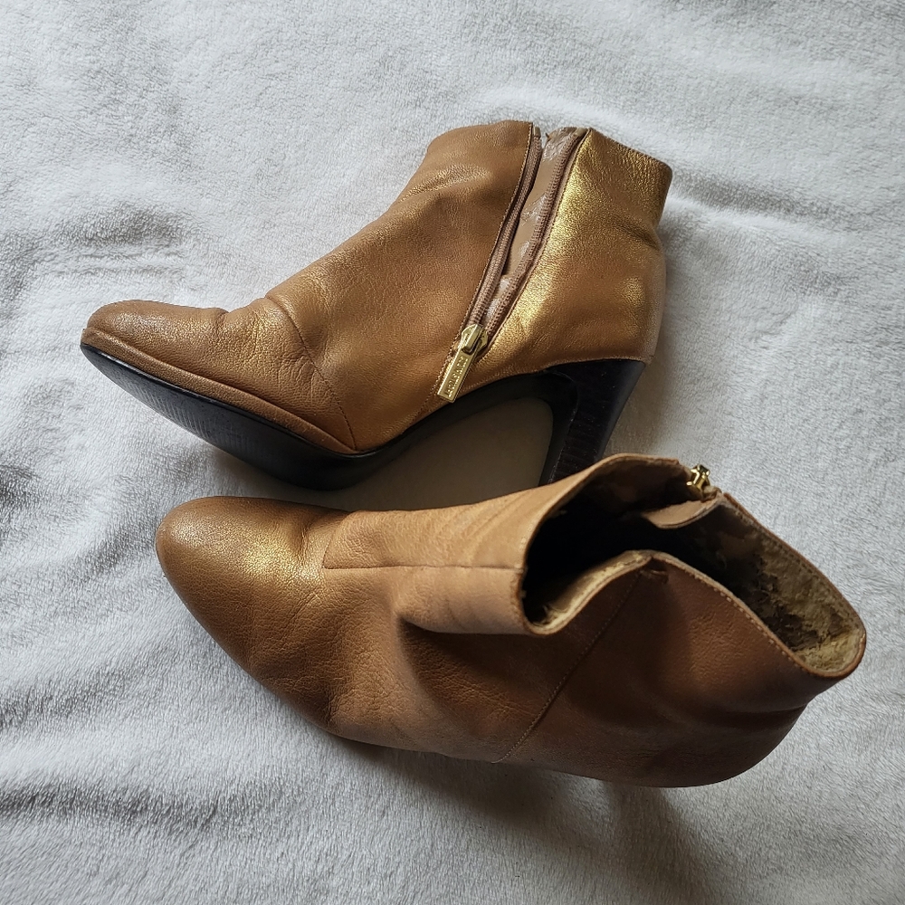 Colin Stuart metallic gold ankle boots heels US 6M